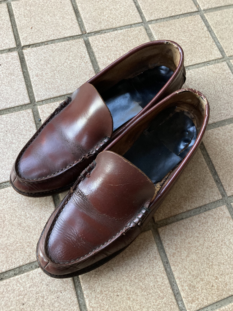 高校時代から履いているローファー
